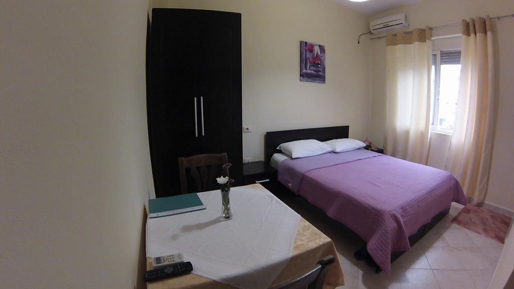 Hotel 4 Stinet Vlorë エクステリア 写真